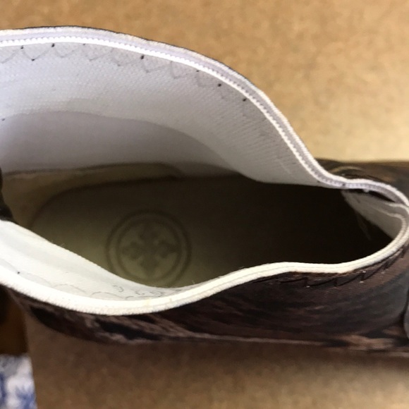 NWOT CANVAS ANKLE SOCK BOOTS. No brand - Picture 7 of 7